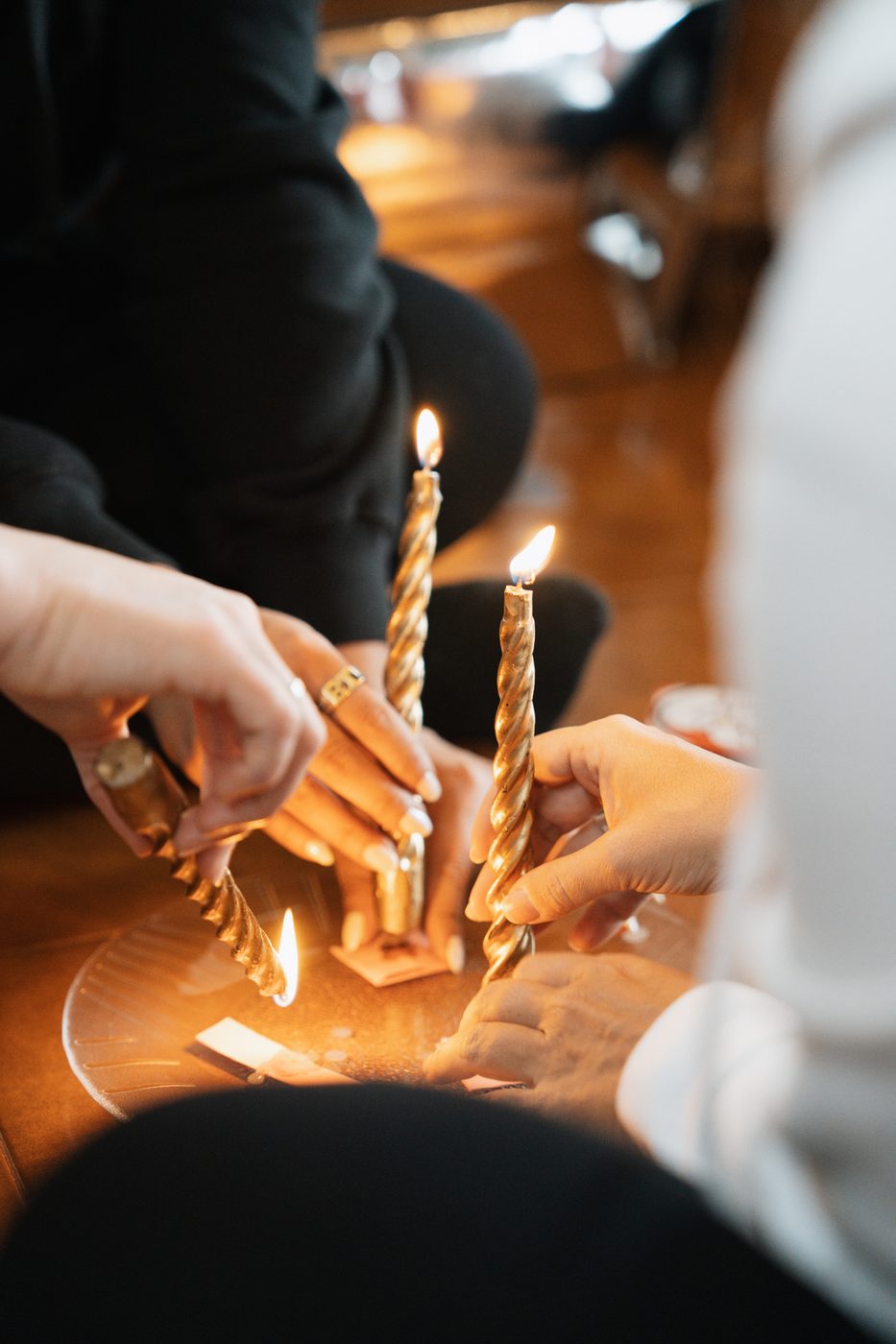 Ritual de velas en un encuentro